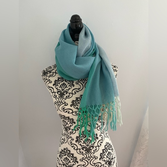 Handmade Handwoven 100% Wool Crock of Gold Ireland Huge 84” x 28” Scarf Wrap - Picture 2 of 10